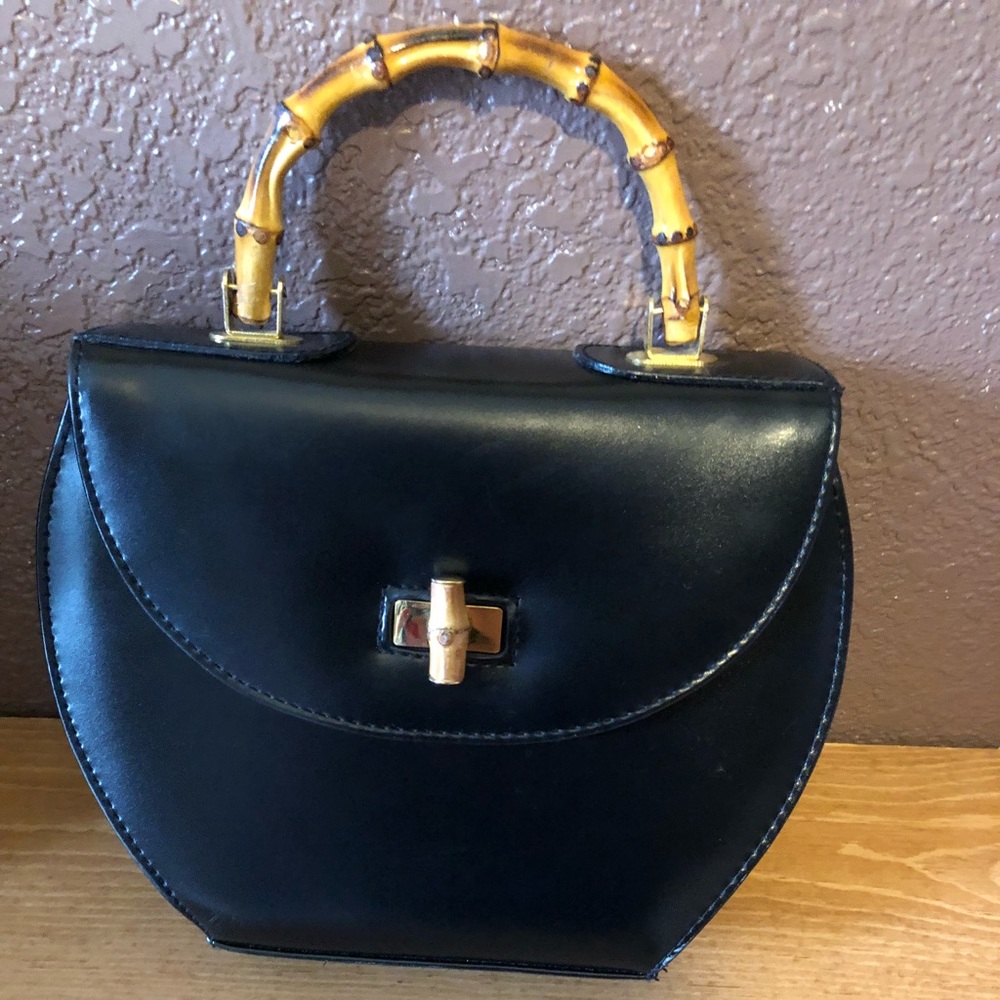 Vintage Wooden handle faux leather purse.